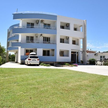 Apartments Fati & Flori Ulcinj Exterior photo
