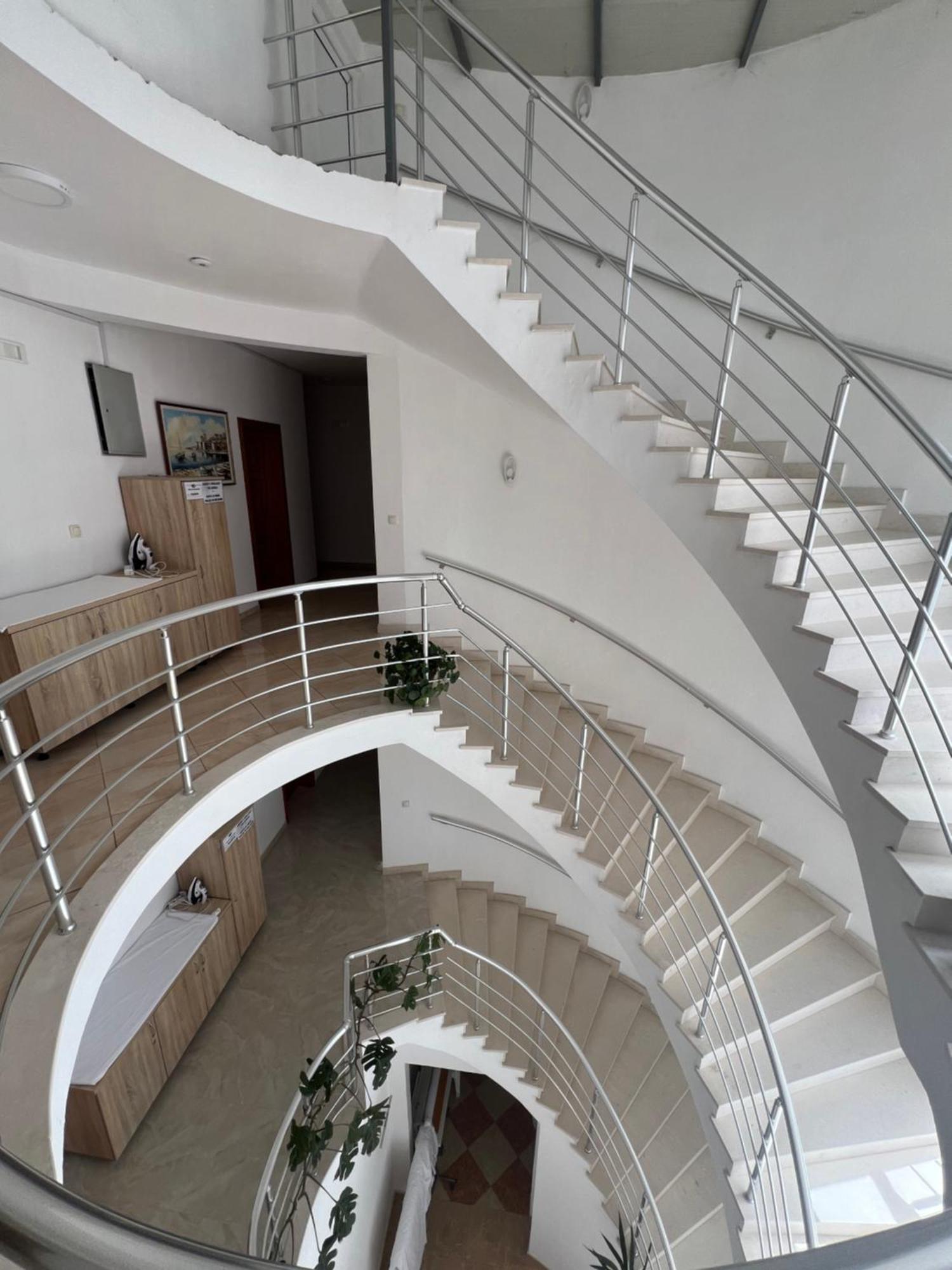 Apartments Fati & Flori Ulcinj Exterior photo